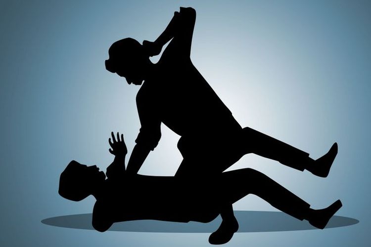 Ilustrasi penganiayaan. Seorang warga Desa Waruk Tengah, Kecamatan Pangkur, Kabupaten Ngawi, Jawa Timur, bernama Slamet (31) menganiaya tetangganya hingga tiga orang terluka, termasuk kepala desa, Senin (13/10/2025). Tindakan ini dipicu ketidakrelan Slamet lantaran pohon pisangnya ditebang.