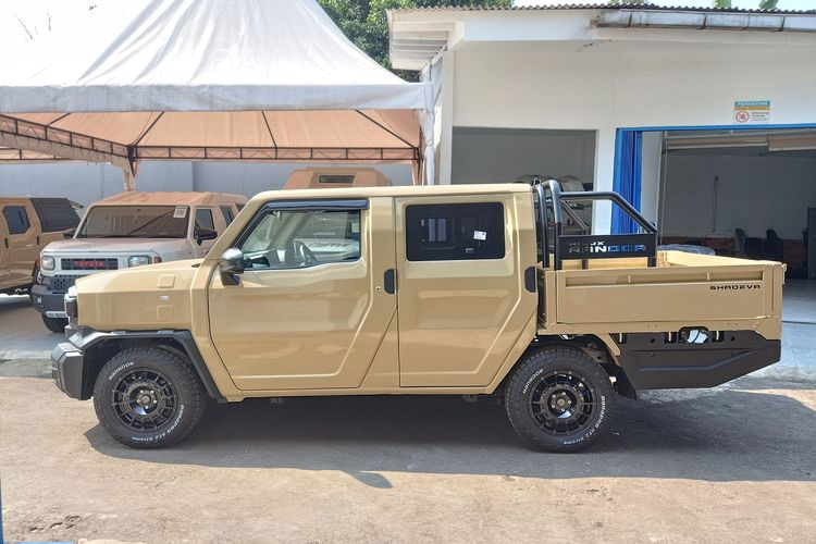 Toyota Hilux Rangga Shadeva buatan Karoseri DSP Styling