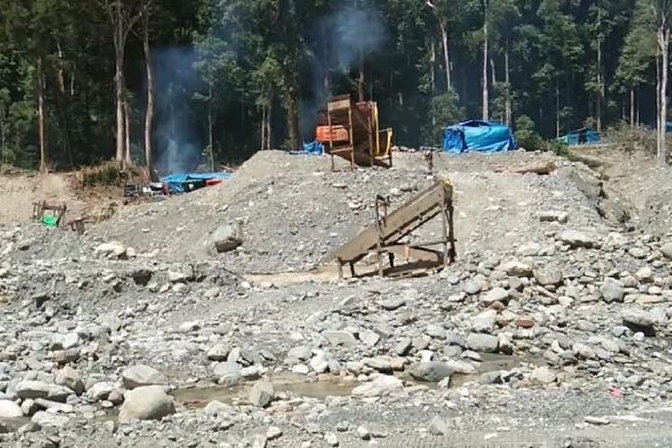 Lokasi penambangan emas di kawasan Waserawi distrik Masni manokwari