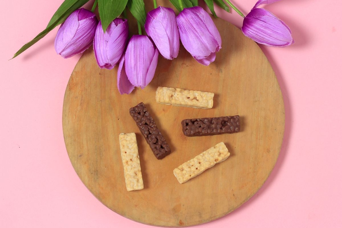 Ilustrasi kue cokelat wafer, kue kering tanpa oven.