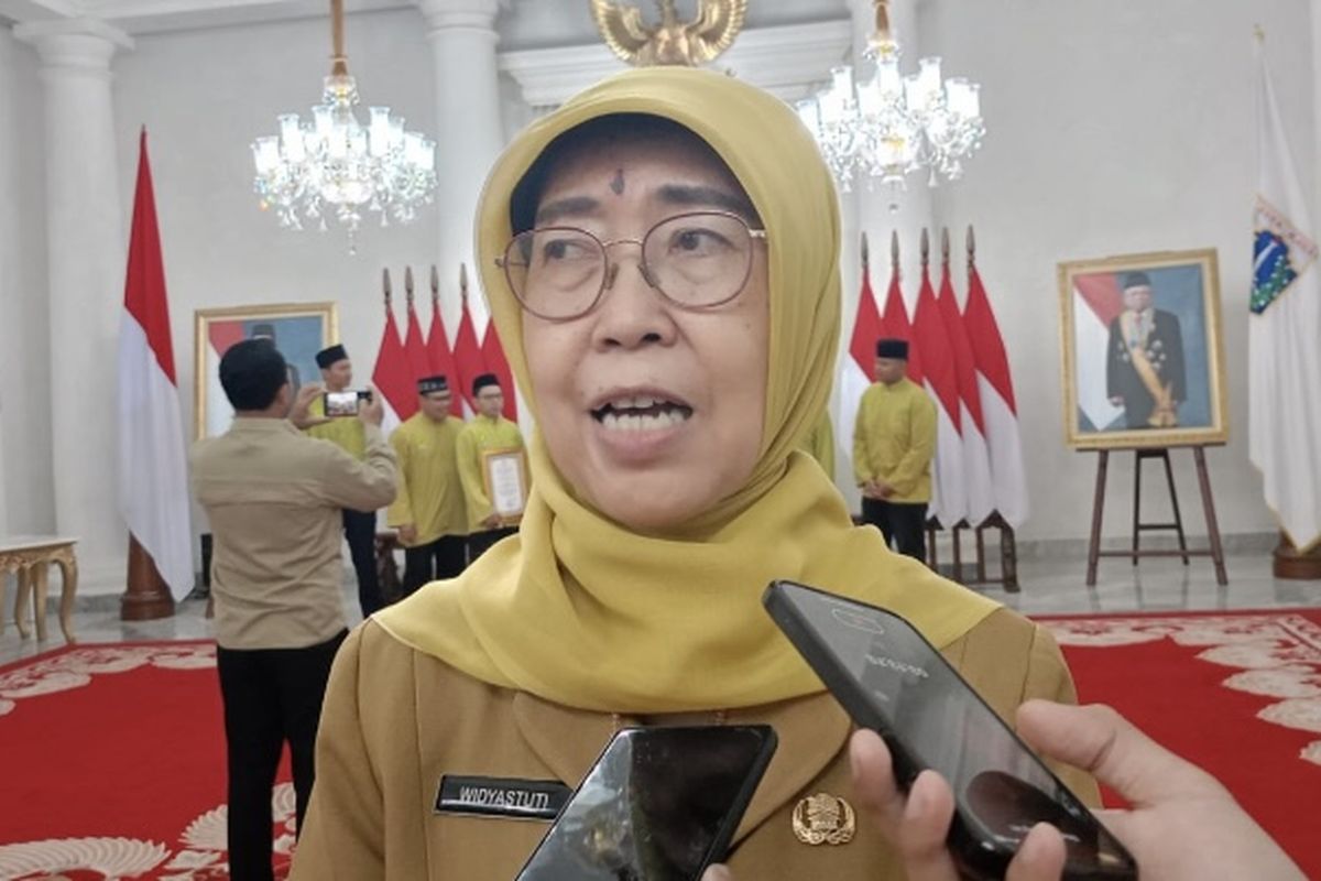 Asisten Kesejahteraan Rakyat Sekretaris Daerah DKI Widyastuti di Balai Kota, Senin (1/4/2024).