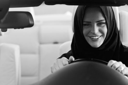 Sebut Perempuan Harus di Rumah dan Tak Usah Kerja, Pria Arab Saudi Diburu Polisi
