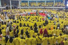 Ketua RT Se-Balikpapan Pakai Seragam Kuning Hadiri Acara Wali Kota dari Golkar