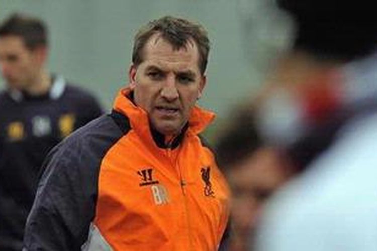 Pelatih Brendan Rodgers pada sesi latihan Liverpool di Melwood, Rabu (20/2/2013).