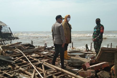 Banjir Rob Terparah Terjang Karawang, 20 Rumah Ambruk, 142 Rusak Berat dan Ringan