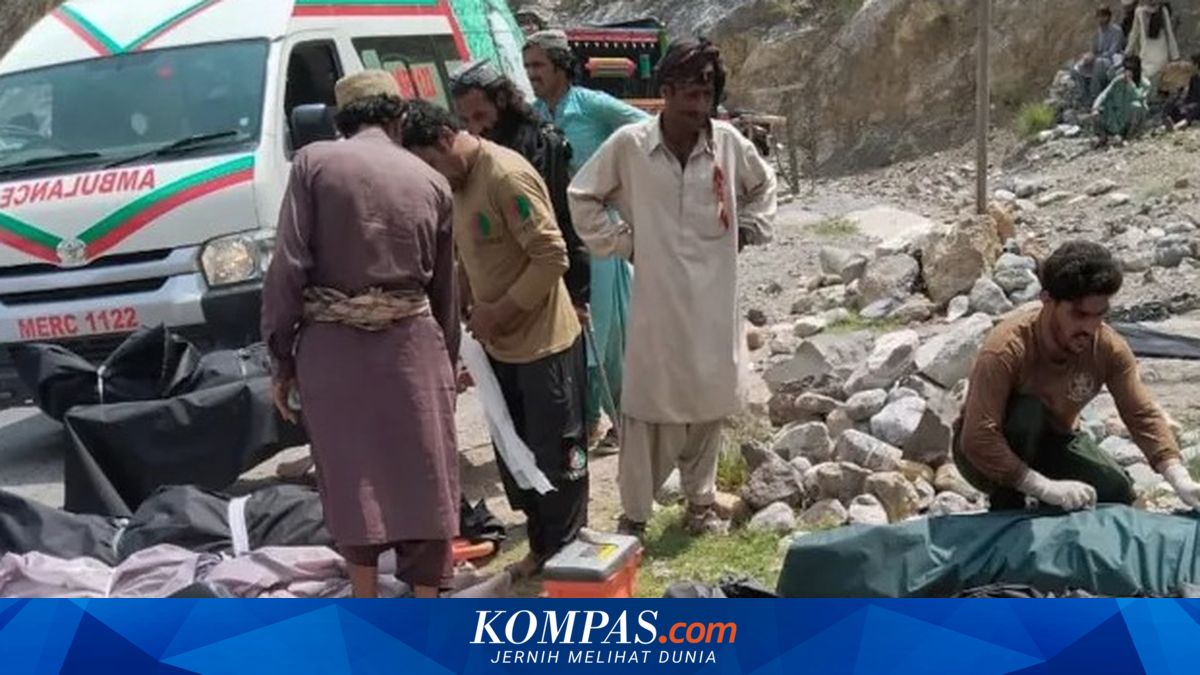 Bus Terjun ke Jurang di Pakistan, 40 Orang Tewas, Diduga Kelebihan Muatan
