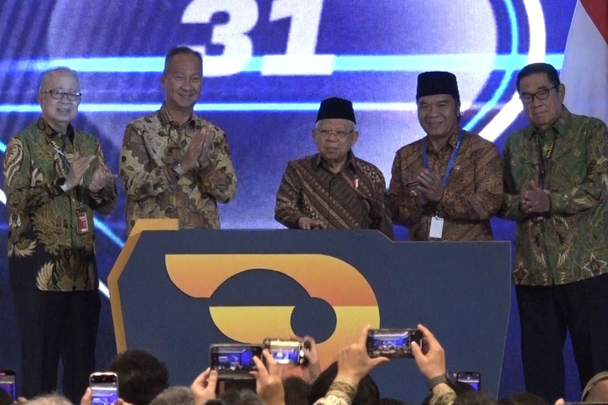 Wakil Presiden (Wapres) Ma?aruf Amin memberikan empat pesan untuk pelaku industri otomotif. 