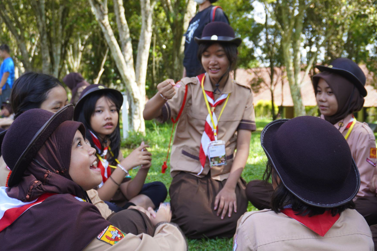 PeaceGen menggelar Puncak Petualangan Madaharsa yang merupakan puncak rangkaian program Pramuka Abad 21 pada 16 Desember 2023 di Cisarua, Kabupatan Bandung Barat, Jawa Barat.