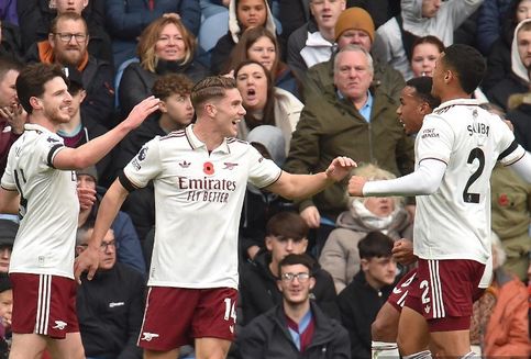 Arsenal Dominan, Dinamis, Tak Tertembus