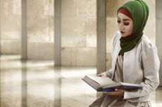 Bolehkah Wanita yang Tengah Haid Baca Al-Quran? 