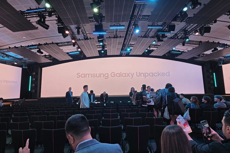 Venue acara Samsung Unpacked 2024 di museum Louvre, Paris, Perancis, Rabu (10/7/2024).