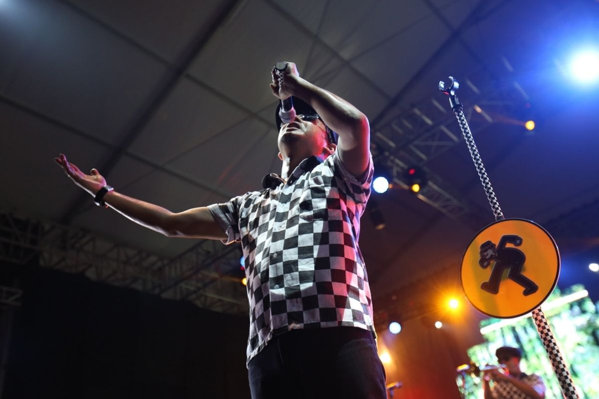 Lirik dan Chord Lagu Salam Rindu - Tipe-X