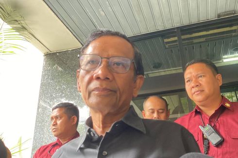 Mahfud Enggan Tanggapi Pertemuan Jokowi dan Surya Paloh di Istana