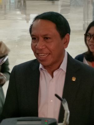 Ketua DPP Partai Golkar Zainudin Amali saat ditemui di Kompleks Parlemen, Senayan, Jakarta, Kamis (11/1/2018). 