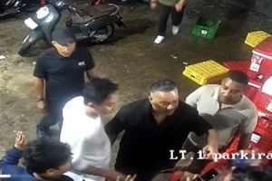 Gudang Astro di Pasar Minggu Tetap Buka Usai Diserang dan Pegawai Dipukuli