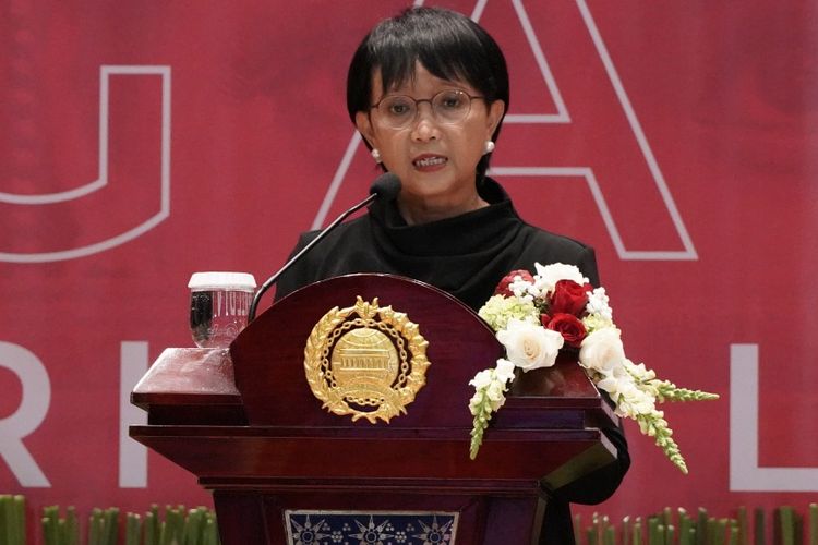Indonesian Foreign Minister Retno Marsudi delivering her speech in an event. 