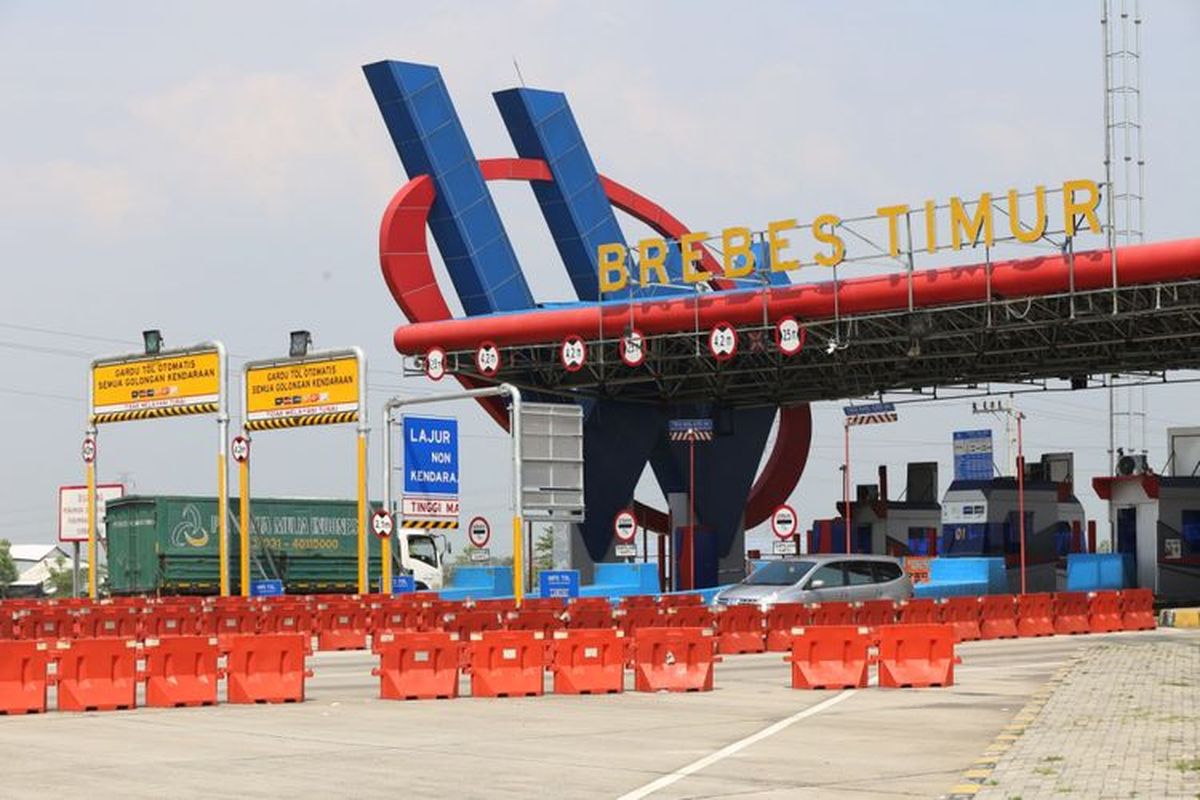 Kondisi di Gerbang Tol Brebes Timur, Jawa Tengah, Sabtu (2/6/2018). 