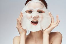 Pahami, Manfaat Pakai Sheet Mask Sebelum Merias Wajah