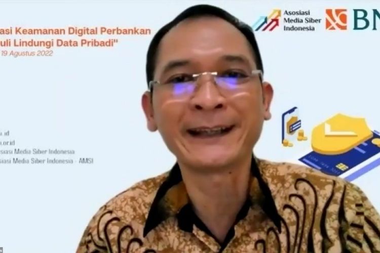 Direktur Literasi dan Edukasi Keuangan OJK, Horas V.M. Tarihoran saat workshop Literasi Keamanan Digital Perbankan, Peduli Lindungi Data Pribadi pada Jumat (19/8/2022).