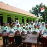 Dompet Dhuafa Hibahkan Bantuan untuk Siswa dan Guru MI Bina Ihsani Pandeglang
