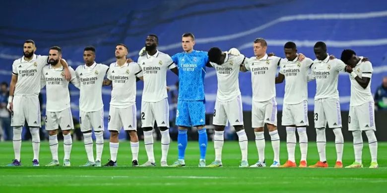 Sejumlah pemain, seperti Toni Kroos dan Vinicius Jr tampak memejamkan mata.