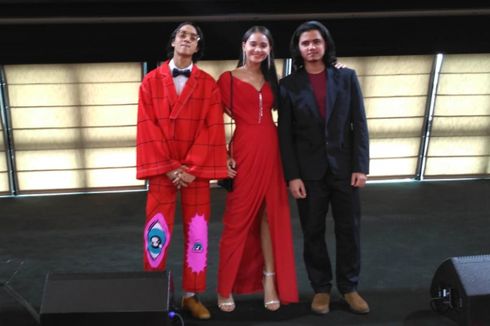 Para Pemeran Asal Kau Bahagia Tampil Memukau dengan Warna Merah di Acara Red Carpet