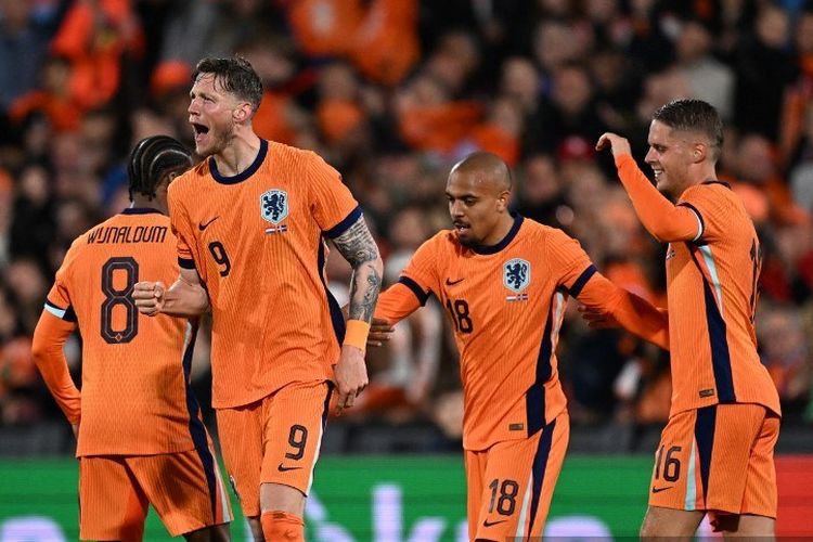 Timnas Belanda akan menghadapi Polandia pada laga Grup D Piala Eropa 2024, Minggu (16/6/2024). Artikel ini berisi link live streaming Polandia vs Belanda.