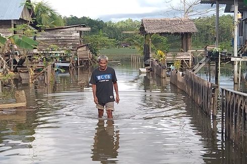 Akibat Banjir, Buaya Masuk Pemukiman dan Meneror Warga Desa