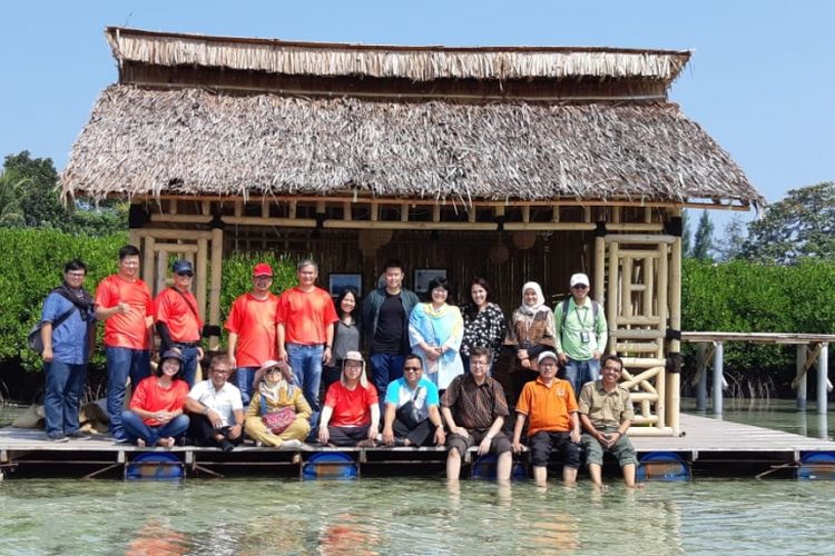 Teaser film impian 1000 pulau diluncurkan oleh Gerakan 1000 pada Senin (30/7/2018) di Pulau Kelapa Dua, Taman Nasional Kepulauan Seribu. Film yang sarat dengan nilai-nilai revolusi mental dan sustainability tersebut sekaligus menjadi media promosi Kepulauan Seribu yang telah ditetapkan pemerintah sebagai salah satu Kawasan Strategis Pariwisata Nasional (KSPN).