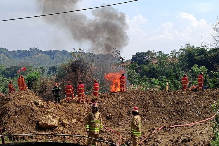 Pemprov Jateng Beri Bantuan Rp 180 Juta untuk Korban Kebakaran Sumur Minyak di Blora