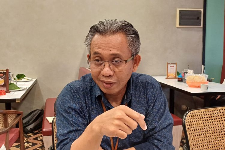 Manajer Humas LRT Jabodebek Kuswardojo saat ditemui wartawan di bilangan Menteng, Jakarta Pusat, Rabu (25/10/2023). 
