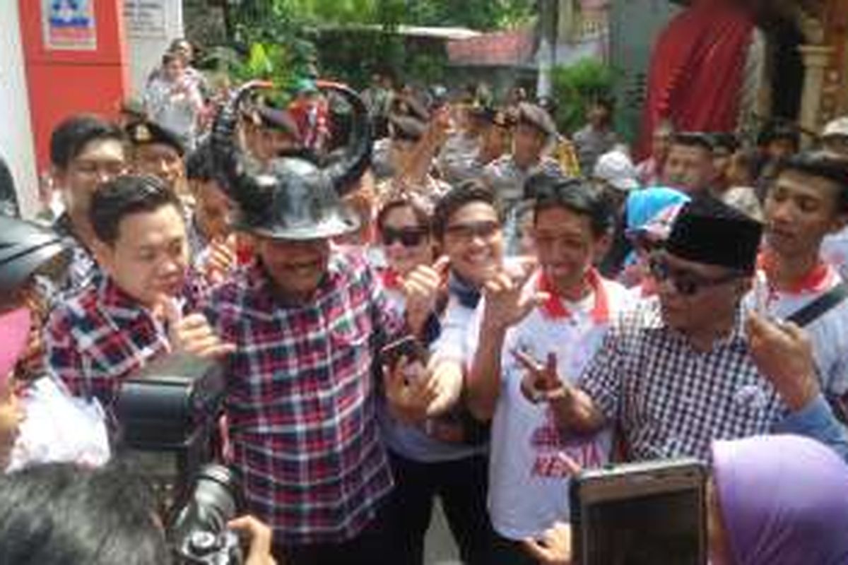 Djarot Saiful Hidayat mendatangi warga Kelurahan Papanggo, Jakarta Utara, Rabu (23/11/2016)