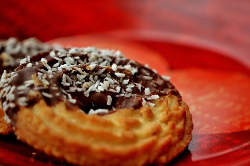 4 Cara Membuat Cookies Kelapa dengan Bahan Sederhana