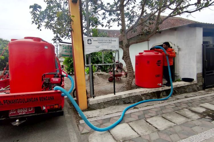 Ratusan Warga di Kota Blitar Kembali Alami Krisis Air Bersih, Terakhir Terjadi di 2023