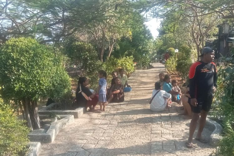 Gempa M 7,7 NTT, Ratusan Warga Sikka Panik dan Berlarian ke Goa Maria