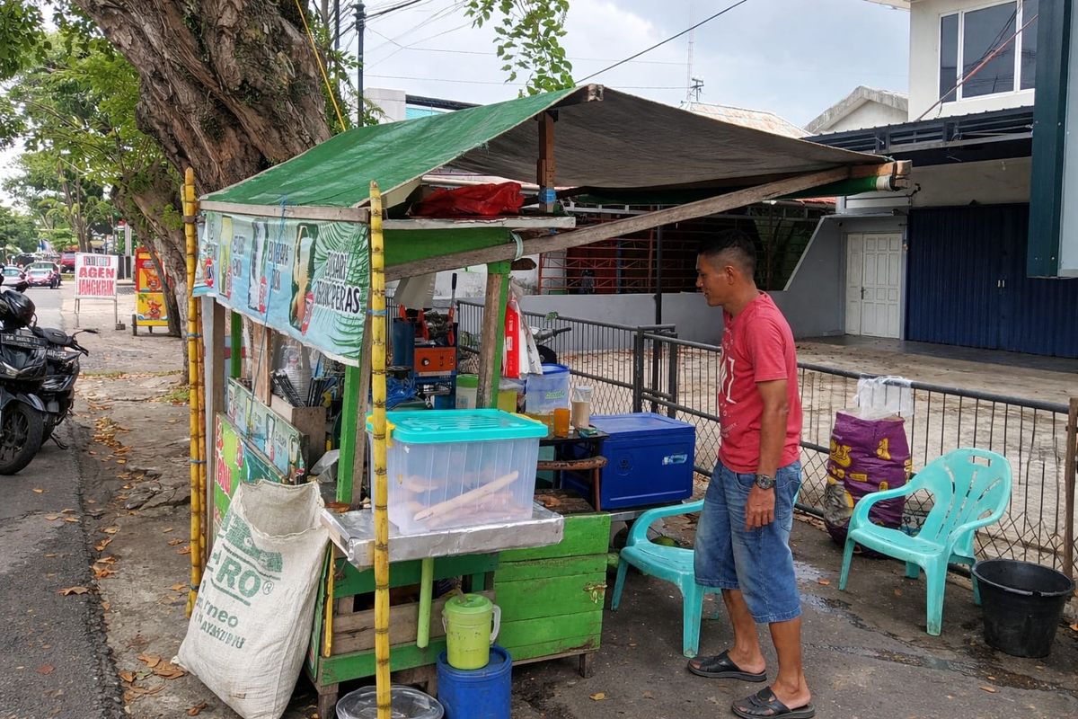 Harga Plastik Meroket, Penjual Es di Pontianak Rela Untung Sedikit daripada Naikkan  Harga