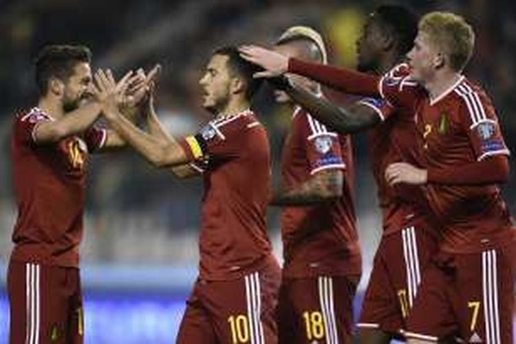 Para pemain Belgia merayakan gol ke gawang Israel, pada laga kualifikasi Piala Eropa 2016 di Stadion King Baudouin, Belgia, 13 Oktober 2015.