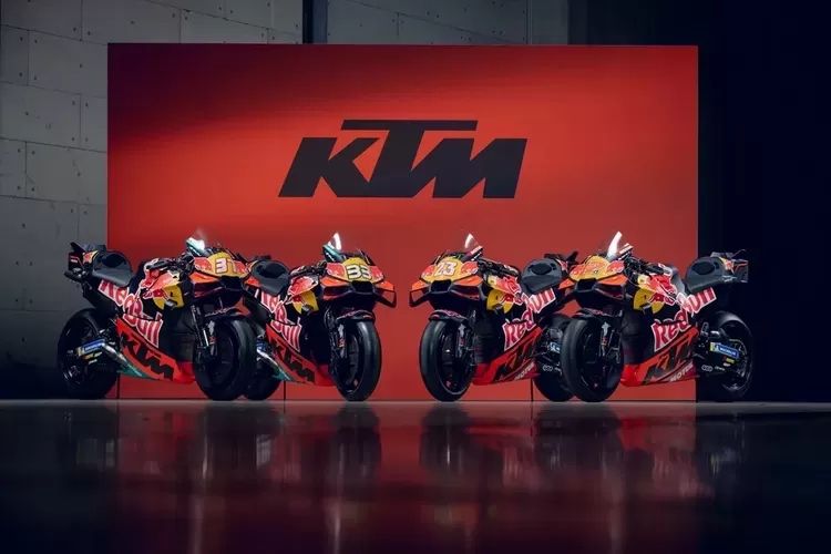 Tepis Rumor Pindah ke Honda, KTM Perpanjang Kontrak Tech3
