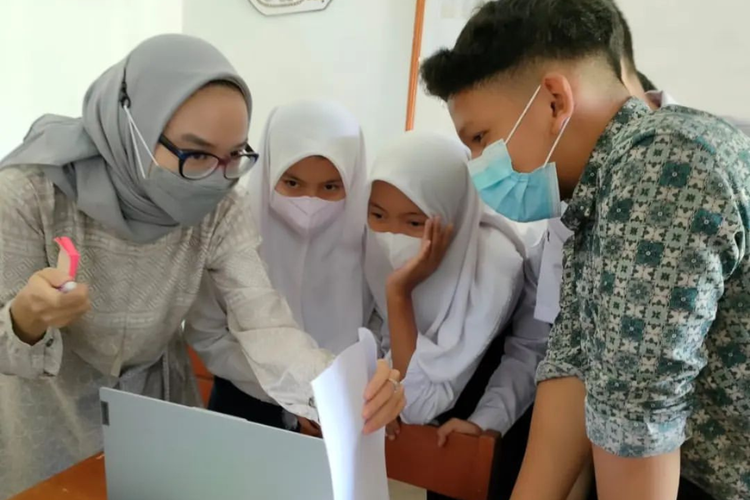 Bertahun-Tahun Terpuruk, SMP Prawira Bangkit dengan Pembelajaran Kontekstual