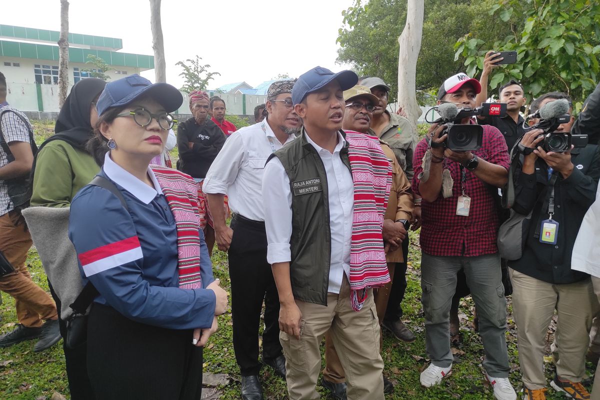 Raja Juli dan Stella Christie Cek Lokasi Pembangunan SMA Unggulan Garuda di NTT