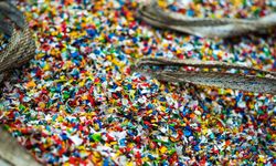 Dampak Ganda Mikroplastik: Rusak Tanah, Emisi Gas Rumah Kaca Meningkat