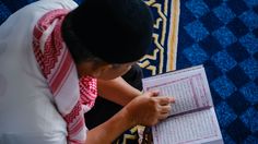 Bolehkah Memegang Al-Qur’an Tanpa Wudhu? Ini Penjelasan Majelis Tarjih Muhammadiyah
