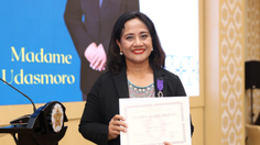 Gubes UGM Terima Penghargaan Akademik Tertinggi dari Pemerintah Perancis