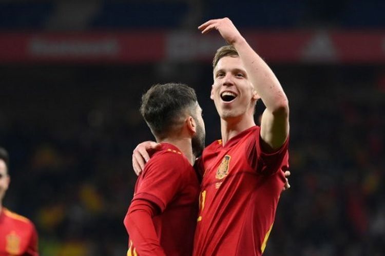 Gelandang timnas Spanyol Dani Olmo merayakan gol ke gawang Albania dalam laga persahabatan di Stadion Cornella-El Prat, dekat Barcelona, pada Minggu (27/3/2022) dini hari WIB.