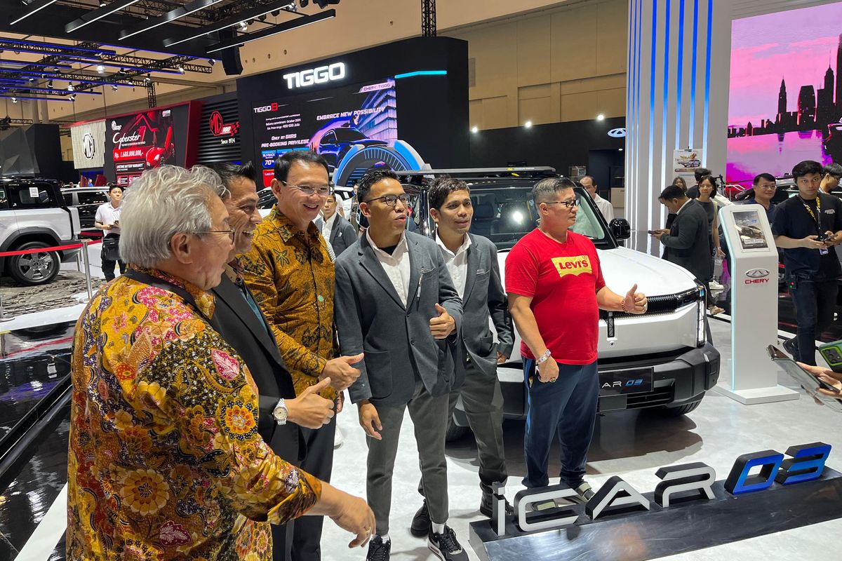 Basuki Tjahaja Purnama alias Ahok menyempatkan diri datang langsung ke pameran Gaikindo Indonesia International Auto Show (GIIAS) 2024 pada Jumat (26/7/2024).