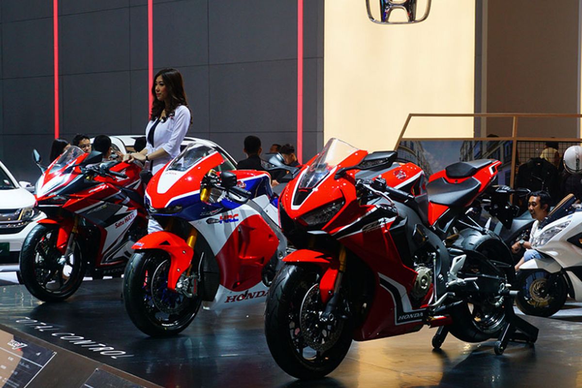 Honda hadir dengan line up lengkap motor balapnya
