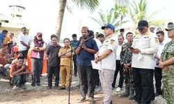 Kunjungi Aceh Tamiang, Kasatgas Tito Pastikan Percepatan Penanganan Pengungsi