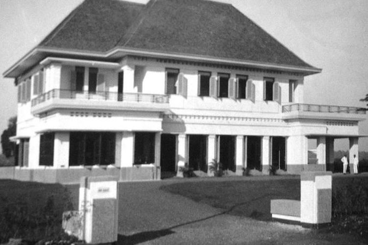 Bangunan yang menjadi rumah Laksamana Maeda di Jakarta, pada 1931. Bangunan itu kini menjadi Museum Perumusan Naskah Proklamasi.
