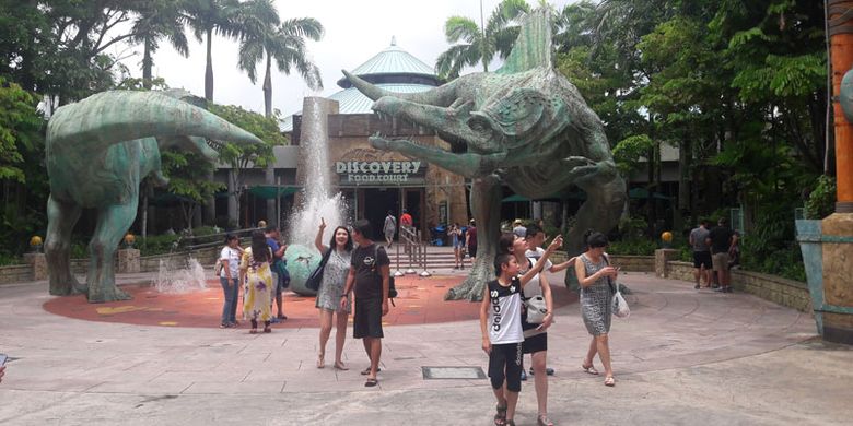 Universal Studios Singapore, Rabu (8/2/2017). Tempat wisata yang berada di Pulau Sentosa ini bisa dibilang wajib dikunjungi wisatawan saat melancong ke Singapura termasuk wisatawan Indonesia.