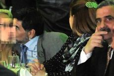 Cium Kekasih di Acara Publik, Rakyat Aljazair Kecam Maradona